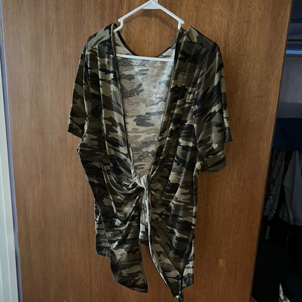 SHEIN Camouflage Open-Front Cardigan